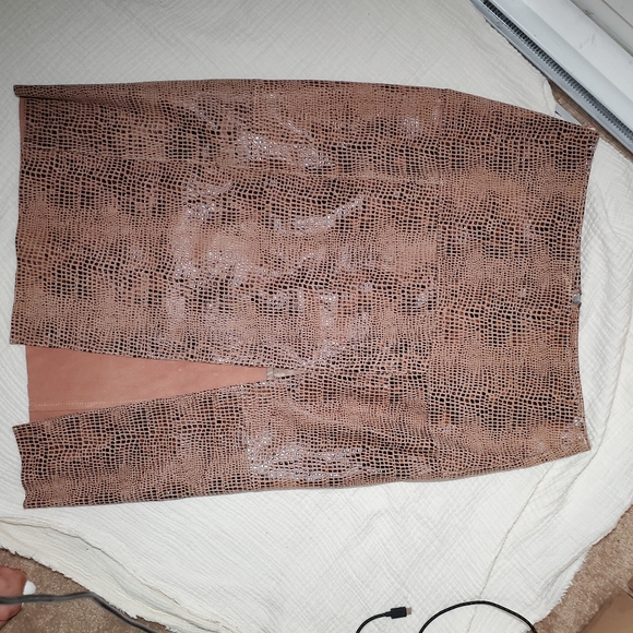 Free people lambs leather alligator prnt midi skir - Picture 2 of 9